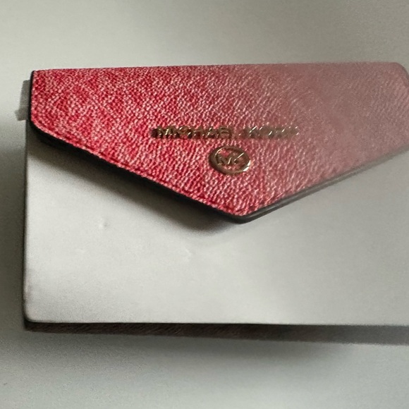 Michael Kors Wallet - Picture 2 of 5